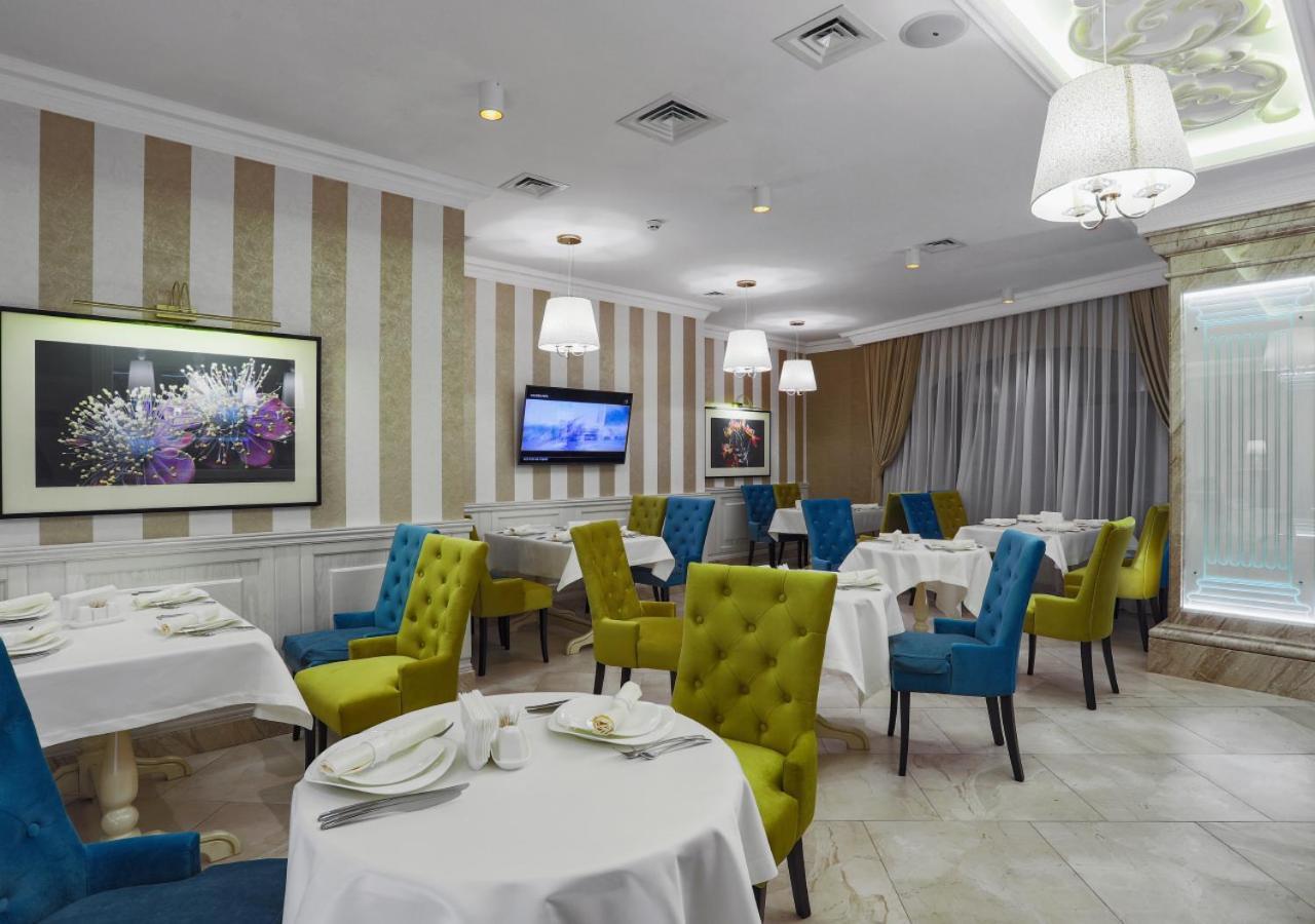 Fenix Town Hotel Vinnytsia Bagian luar foto