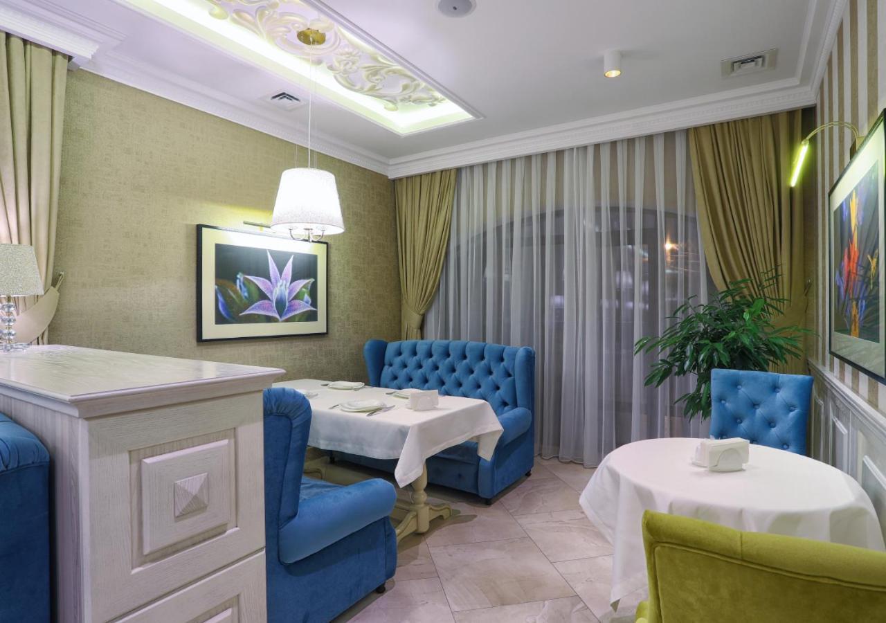Fenix Town Hotel Vinnytsia Bagian luar foto