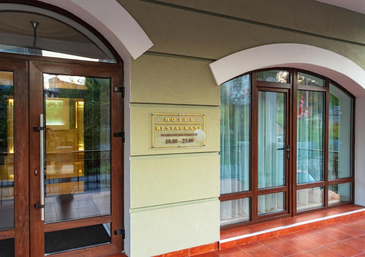 Fenix Town Hotel Vinnytsia Bagian luar foto